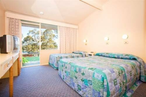 Bay Waters Holiday Resort, Забронировать Курортный отель Отели Батманс-Бей с парковкой, Парковка
