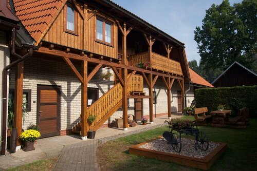 Farma Basarovi, Rezerwuj Hotel Hotele w Kraj hradecki z parkingiem, Parking
