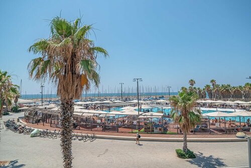 BayWatch Hotel, Забронировать Отель Отели Тель-Авива с парковкой, рядом с Площадь Рабина, Парковка