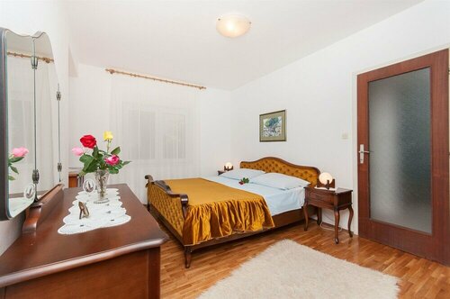 Apartments Augustin, Забронировать Апартаменты/квартира Отели в центре Сукошан, в центре
