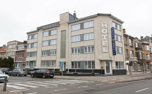 Hotel Phenix, Забронировать Отель Отели Брюссельского столичного региона с парковкой, рядом с Музей Китая - Scheut, Парковка
