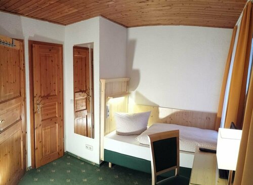Gasthaus Zur Ölmühle, Đặt Khách sạn Karlsruhe 