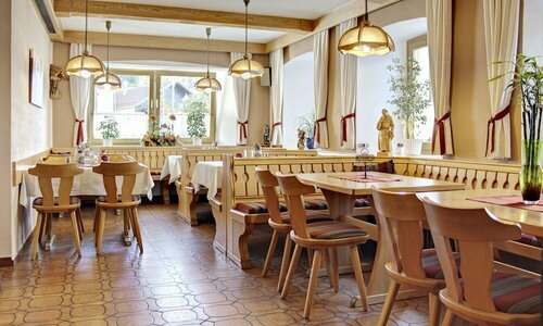 Gasthof-Pension-Metzgerei Meindl, Book Hotel SPA-hoteller i Grosser Arber, SPA