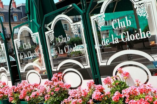 Hôtel de La Cloche, Book Hotel Hoteller i Burgund med parkering, Parkering
