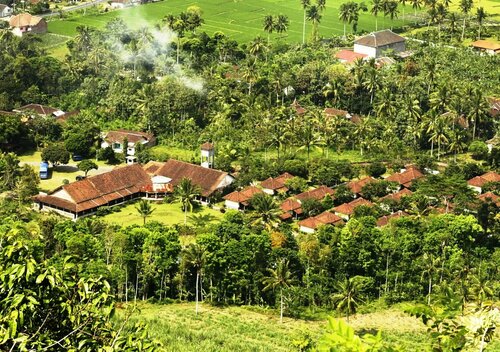 Margo Utomo Hill View Resort, Reserva ahora Hotel Hoteles en Kalibaru con aparcamiento, Aparcamiento