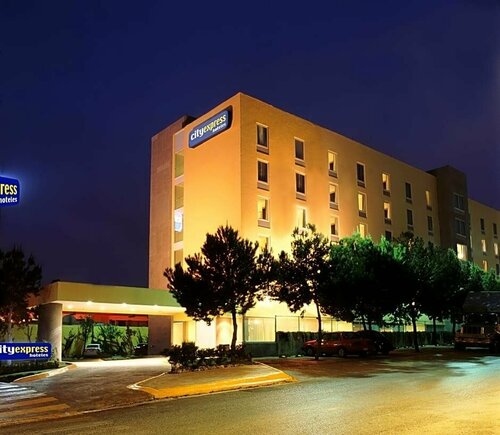 City Express by Marriott Saltillo Norte, Réserver Hôtel Hôtels 3 étoiles à Coahuila, 3*