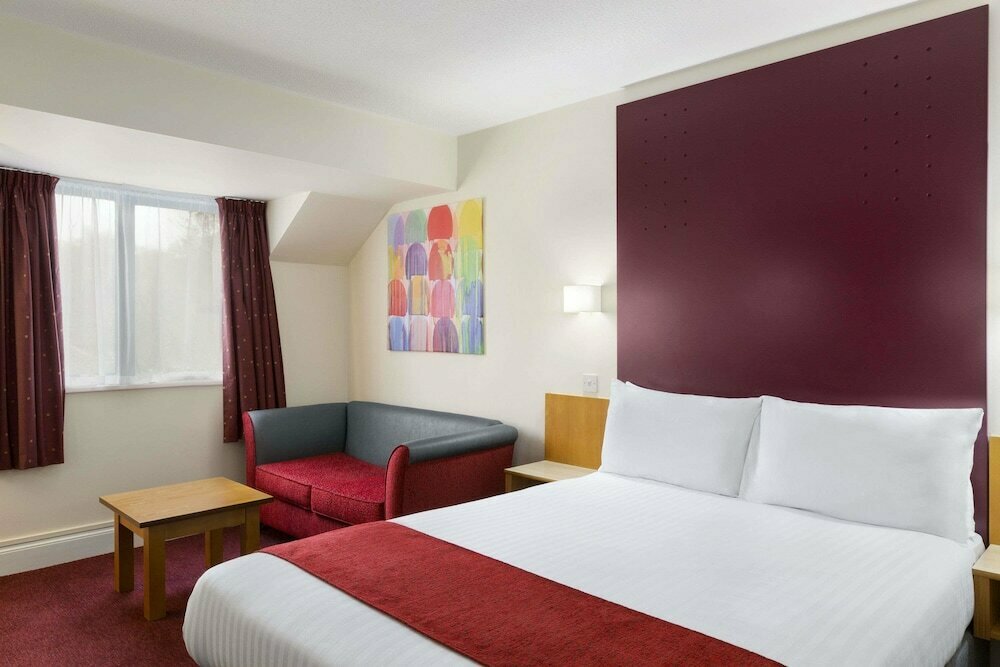 Days Inn by Wyndham Maidstone