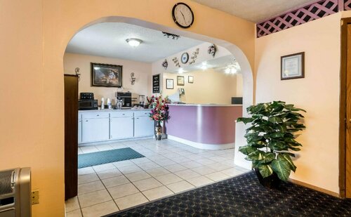 OYO Hotel Chapmanville Inn, WV - Hwy 119, Buchen Sie Hotel Chapmanville 