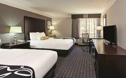 La Quinta Inn & Suites Santa Clarita - Valencia, Κράτηση Ξενοδοχείο Βαλένθια Καλιφόρνια