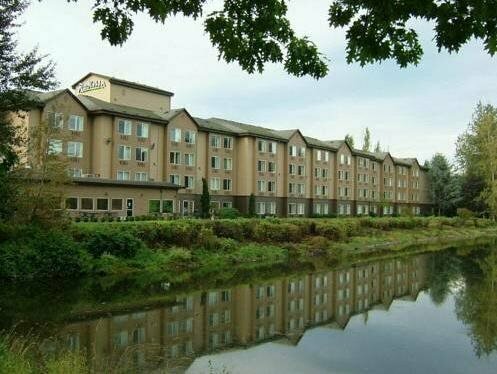 Radisson Hotel Portland Airport, Забронировать Отель Портленд Willamette Valley