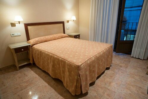 Hostal Bianco, Забронировать Хостел Хостелы Мадрида, рядом с Антон Мартин, Хостел