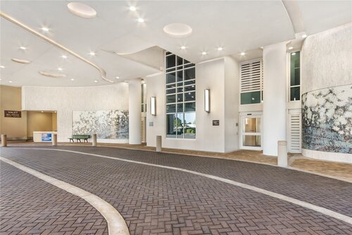 Oceans 22 by Hilton Grand Vacations Club, Забронировать Отель Отели Миртл-Бич 3 звезды, рядом с Спортивный центр Миртл-Бич, 3*