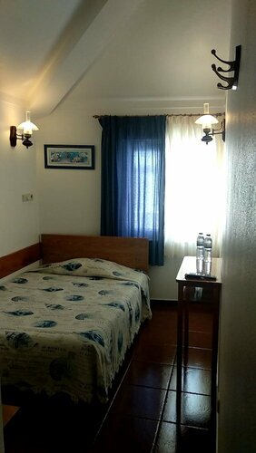 Rimavier Residence, Rezervovat Penzión Peniche 