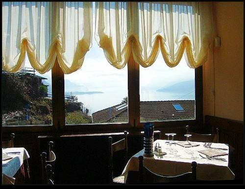 Hotel Ristorante Belvedere, Book Hotel Colico Como
