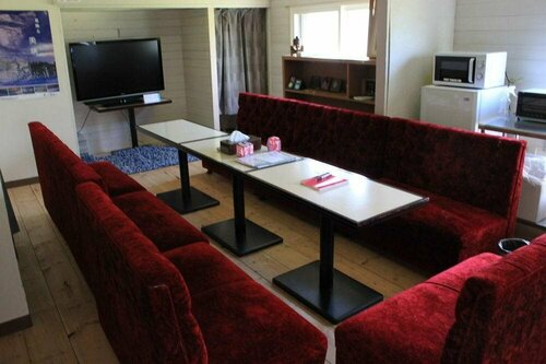 First Track Inn, Забронировать Отель Накафурано 