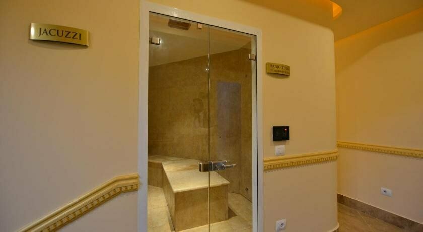 Hotel Luani Arte