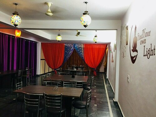 Oyo Flagship 19535 Hotel Taj Niwas