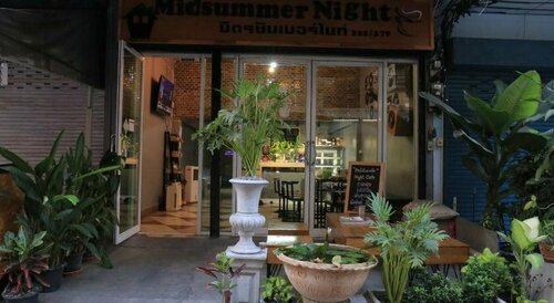 Midsummer Night Hostel, Забронировать Хостел Отели Центрального Таиланда с парковкой, Парковка