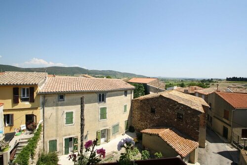 La Montagute, Book Hotel Thézan-des-Corbières 