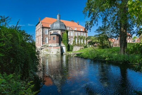 Hotel Schloss Wilkinghege, Забронировать Отель Мюнстер Münsterland