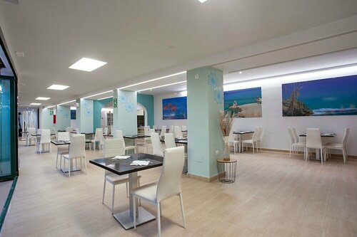 Hotel Rosales Formentera, Varaa Hotelli Hotellit Es Pujols ruokailulla, Puolitäysi / Täysihoito