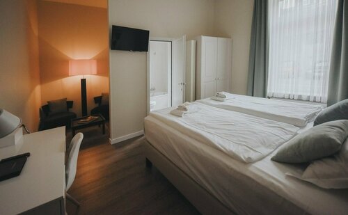 Hôtel Le Châtelet, Rezerwuj Hotel Hotele w Luxembourg z parkingiem, w pobliżu Constitution Square, Parking