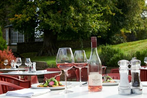Devonshire Arms at Beeley, Boek Hotel Derbyshire 