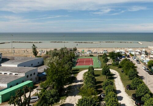 Hotel Cormoran, Забронировать Отель Отели Каттолики 4 звезды, рядом с Аквариум Le Navi, 4*