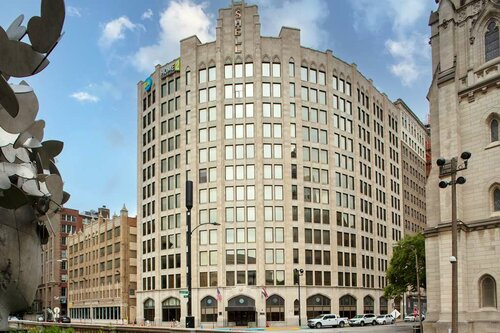 Home2 Suites By Hilton St Louis Downtown, Забронировать Отель Отели Сент-Луис с парковкой, рядом с Автобусный вокзал компании Greyhound, Парковка