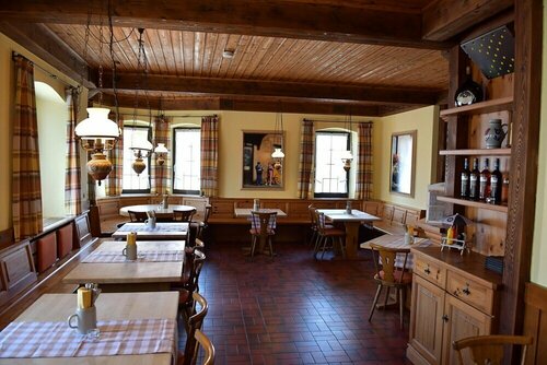 Landhotel Neuses, Забронировать Отель Китцинген Нижняя Франкония