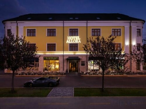 Hotel Allora, Reservar Hotel Hotéis em Budapeste com Estacionamento, Estacionamento