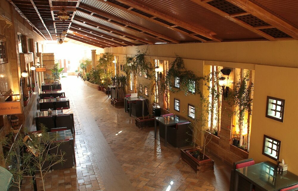 Captains Restaurant