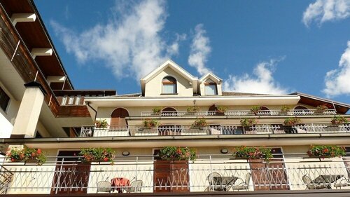Hotel La Rosa, Buchen Sie Hotel Teglio Veltlin