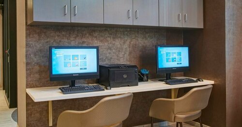 SpringHill Suites by Marriott Milwaukee Downtown, Забронировать Отель Отели Милуоки с завтраком, рядом с Музей Харли-Дэвидсон, Завтраки