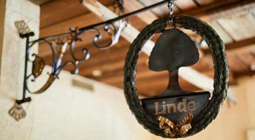 Gasthaus zur Linde, Забронировать Отель Отели Цуга с парковкой, Парковка