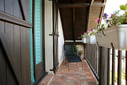 Du Côté De Chez Jos, Забронировать Отель Коломб Дефанс