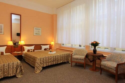 Hotel Potsdamer Hof, Rezervați Hotel Hoteluri în Berlin cu parcare, lângă Shell-Haus, Parcare