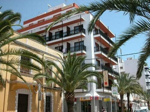 Apartamentos Ebusus, Забронировать Отель Санта-Эулалия-дель-Рио Ибица