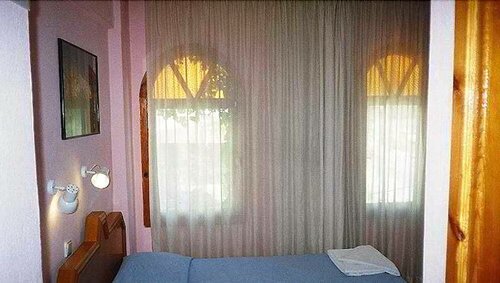 Hotel Yildirim Bora, Забронировать Отель Кушадасы Эгейский регион Турции, рядом с Kusadasi Bus Terminal