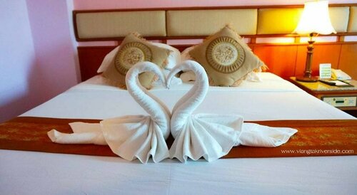 Viang Tak Riverside Hotel, Varaa Hotelli Tak Tak
