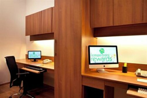 Lemon Tree Premier Hitec City Hyderabad, Забронировать Отель Мадхапур Хайдарабад