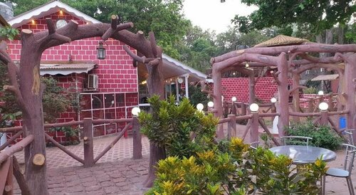 Sayeban Hotel, Réserver Complexe hôtelier Hôtels à Matheran avec piscine, Piscine