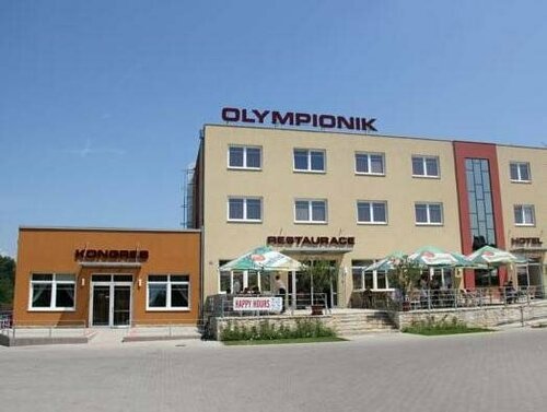 Hotel Olympionik, Book Hotel Hoteller i Central Bohemia med parkering, Parkering
