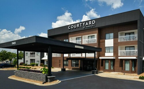 Courtyard by Marriott Charlotte Matthews, Забронировать Отель Мэттьюс Северная Каролина