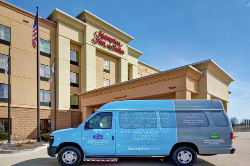 Hampton Inn and Suites Peoria at Grand Prairie, Book Hotel Peoria, IL Illinois