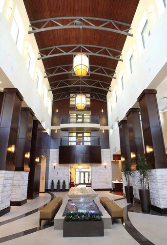 Embassy Suites by Hilton Savannah Airport, Book Hotel Hoteller i Savannah med pool, Swimmingpool