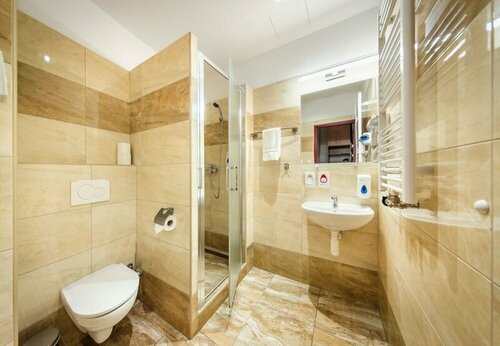 Hotel Golden City garni, Reservar Hotel Prague 03 Praga, perto de Křižíkova