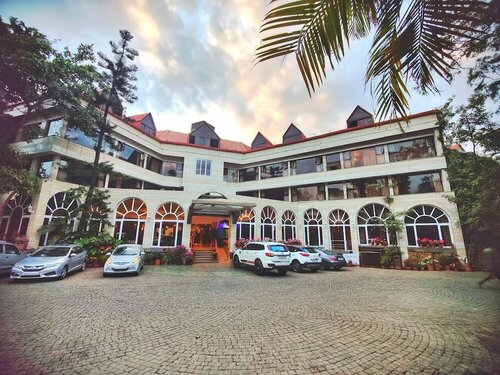 Ravine Hotel, Забронировать Отель Панчгани штат Махараштра