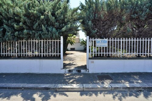 Bed and Breakfast La Villa AMBIENTI SANIFICATI CON GENERATORE DI OZONO, Забронировать Вилла Бари-Палезе Бари