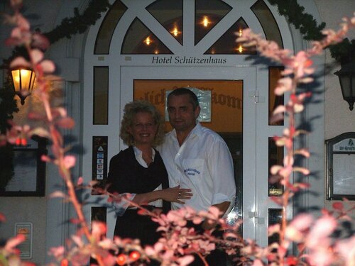 Hotel Schützenhaus, Book Hotel Hotels in Garz with Breakfast, Breakfasts